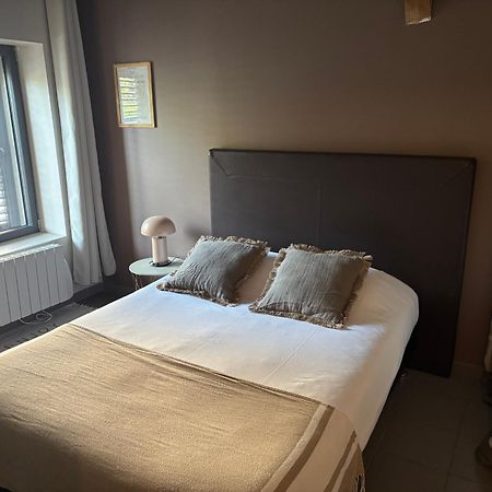 Demeure & Dependance - Chambres D'Hotes Depuis 2012 Тасен-ла-Деми-Люн Екстериор снимка