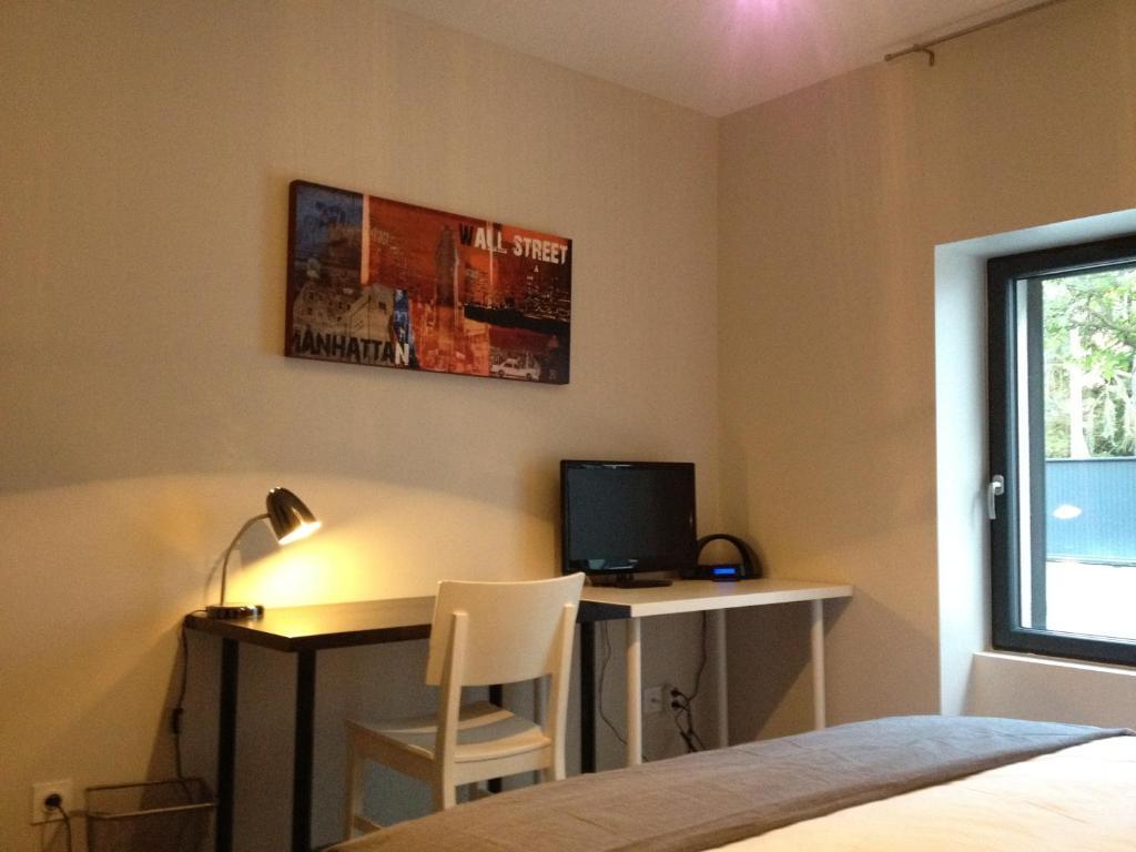 Demeure & Dependance - Chambres D'Hotes Depuis 2012 Тасен-ла-Деми-Люн Стая снимка